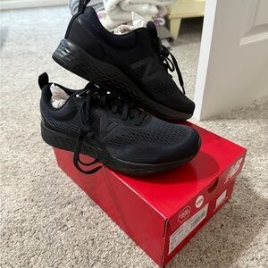 Men’s NEW New Balance 9.5 wide Fresh Foam Black Sneakers